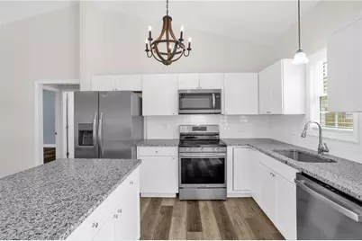 530 E Raleigh Avenue, Liberty, NC 27298 - Photo 10