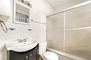 4205 Kildare Dr, Greensboro, NC 27405 - Photo 12