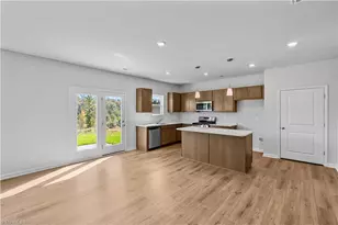 5061 Fallmeade Rd, Kernersville, NC 27284 - Photo 12