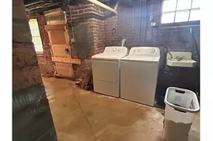 912 Spring Garden St, Greensboro, NC 27403 - Photo 16