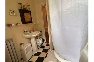 912 Spring Garden St, Greensboro, NC 27403 - Photo 14