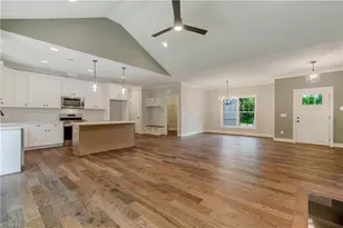 376 Wild Fern Ln, Reidsville, NC 27320 - Photo 6
