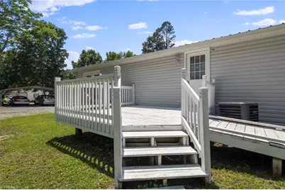 207 Bingham Street, Carthage, NC 28327 - Photo 14