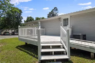 207 Bingham St, Carthage, NC 28327 - Photo 14