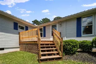 207 Bingham St, Carthage, NC 28327 - Photo 16