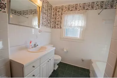 424 Camp Road, Burlington, NC 27217 - Photo 18