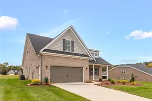 308 Grand Worth Wy, King, NC 27021 - Photo 2