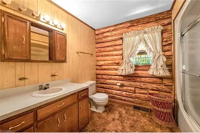 180 Mountain Valley Drive, Eden, NC 27288 - Photo 18