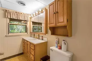 180 Mountain Valley Dr, Eden, NC 27288 - Photo 24