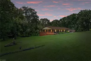 180 Mountain Valley Dr, Eden, NC 27288 - Photo 2