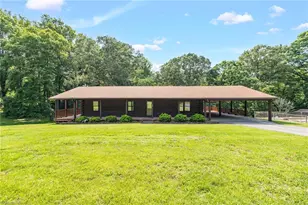 180 Mountain Valley Dr, Eden, NC 27288 - Photo 1