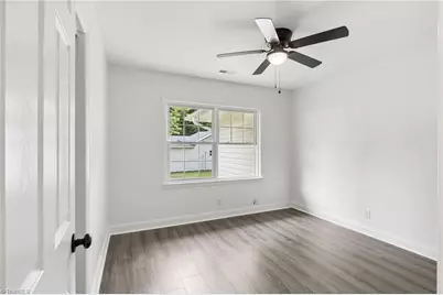 2527 S Nc Highway 66, Kernersville, NC 27284 - Photo 16