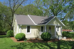 736 Country Club Dr, State Road, NC 28676 - Photo 2