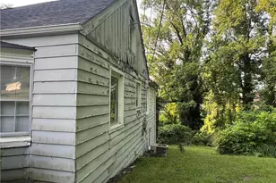 342 Moore Ave, Mount Airy, NC 27030 - Photo 2