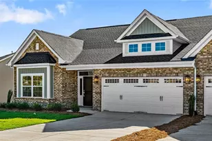 295 Yarrow Dr, Lexington, NC 27295 - Photo 2