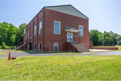217 E Aiken Road, Eden, NC 27288 - Photo 4