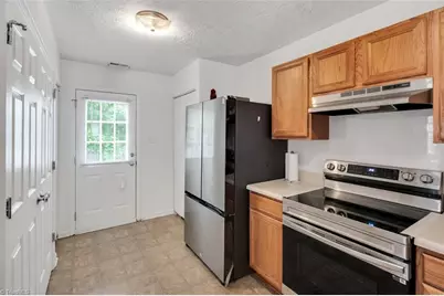 110 Knightwood Drive, Durham, NC 27703 - Photo 4