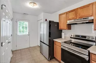 110 Knightwood Dr, Durham, NC 27703 - Photo 4