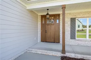 1336 Maple Chase Ln, Winston-Salem, NC 27106 - Photo 4