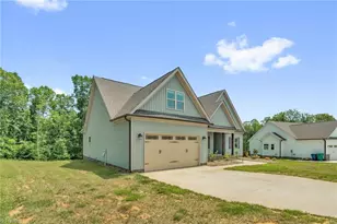 427 Wild Fern Ln, Reidsville, NC 27320 - Photo 4