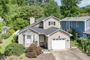 74 Park Village Ln, Greensboro, NC 27455 - Photo 2