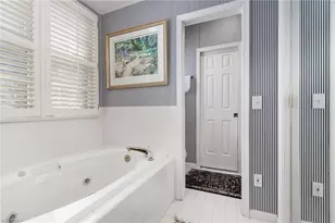 74 Park Village Ln, Greensboro, NC 27455 - Photo 18