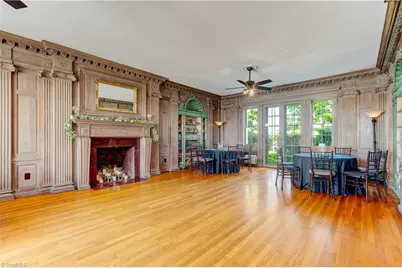 17 E Main Street, Thomasville, NC 27360 - Photo 8