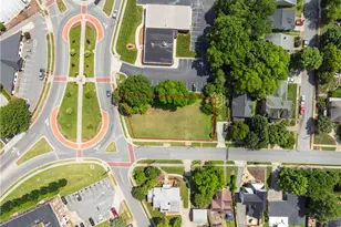 205 W Parkway Ave, High Point, NC 27262 - Photo 2