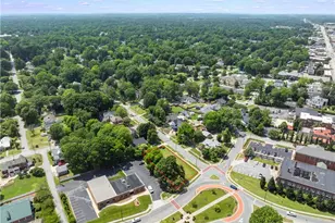 205 W Parkway Ave, High Point, NC 27262 - Photo 8