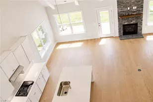 1042 Tulloch Ct, Burlington, NC 27215 - Photo 8