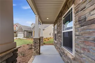 1089 Tulloch Ct, Burlington, NC 27215 - Photo 6