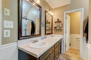 992 Lake Forest Ct, Eden, NC 27288 - Photo 22