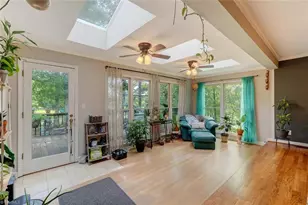 992 Lake Forest Ct, Eden, NC 27288 - Photo 18