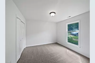 17 Appletree Lane, Greensboro, NC 27455 - Photo 6