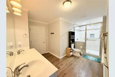 711 E Sunrise Avenue, Thomasville, NC 27360 - Photo 14