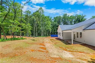 512 Carolina Ave, Yadkinville, NC 27055 - Photo 36