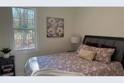 512 Carolina Avenue, Yadkinville, NC 27055 - Photo 38