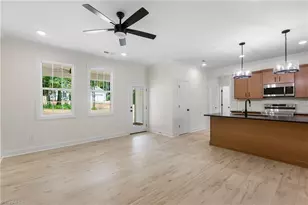 512 Carolina Ave, Yadkinville, NC 27055 - Photo 16