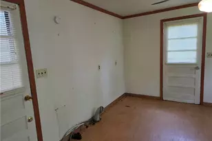 407 Highland St, Wilkesboro, NC 28697 - Photo 18