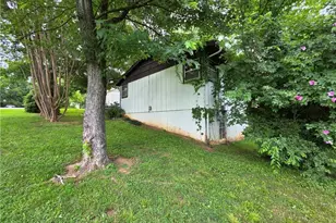 407 Highland St, Wilkesboro, NC 28697 - Photo 26