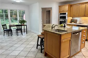 1202 Hobbs Rd, Greensboro, NC 27410 - Photo 4