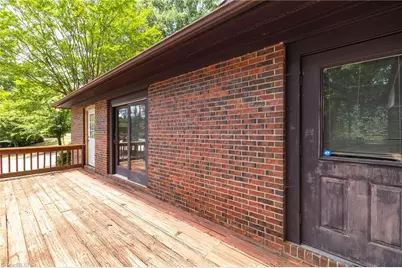 114 S Park Terrace, Eden, NC 27288 - Photo 8