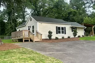 1108 Willow St, Eden, NC 27288 - Photo 1