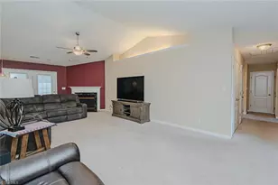 101 Kingston Ln, Graham, NC 27253 - Photo 6