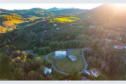 461 Chestnut Ridge Drive, Jefferson, NC 28640 - Photo 16