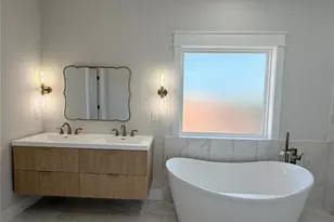 2860 St Giles Ct, High Point, NC 27262 - Photo 8