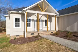 129 Legacy Ln, Eden, NC 27288 - Photo 4