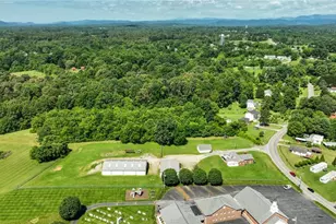 820 Suncrest Orchard Rd, North Wilkesboro, NC 28659 - Photo 18