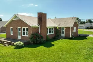 820 Suncrest Orchard Rd, North Wilkesboro, NC 28659 - Photo 10