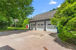 212 Fayetteville Street S, Liberty, NC 27298 - Photo 30